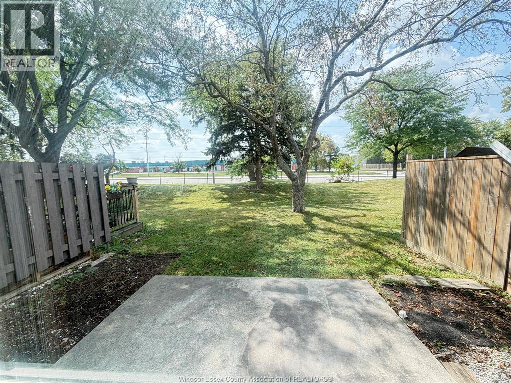 #14 2763 MEADOWBROOK LANE - 15