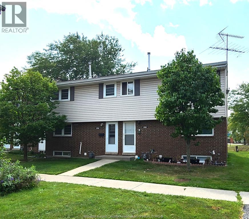 #14 2763 MEADOWBROOK LANE - 2