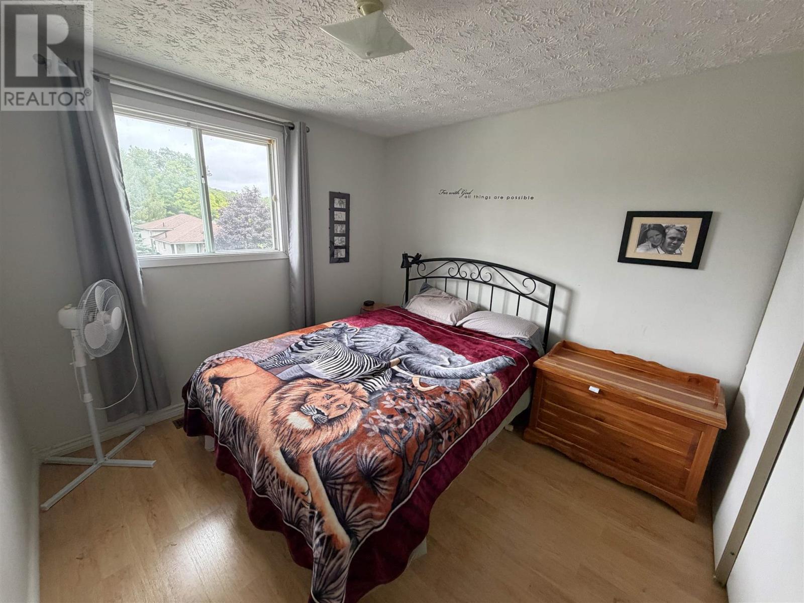 3 Stewart CRES - 14
