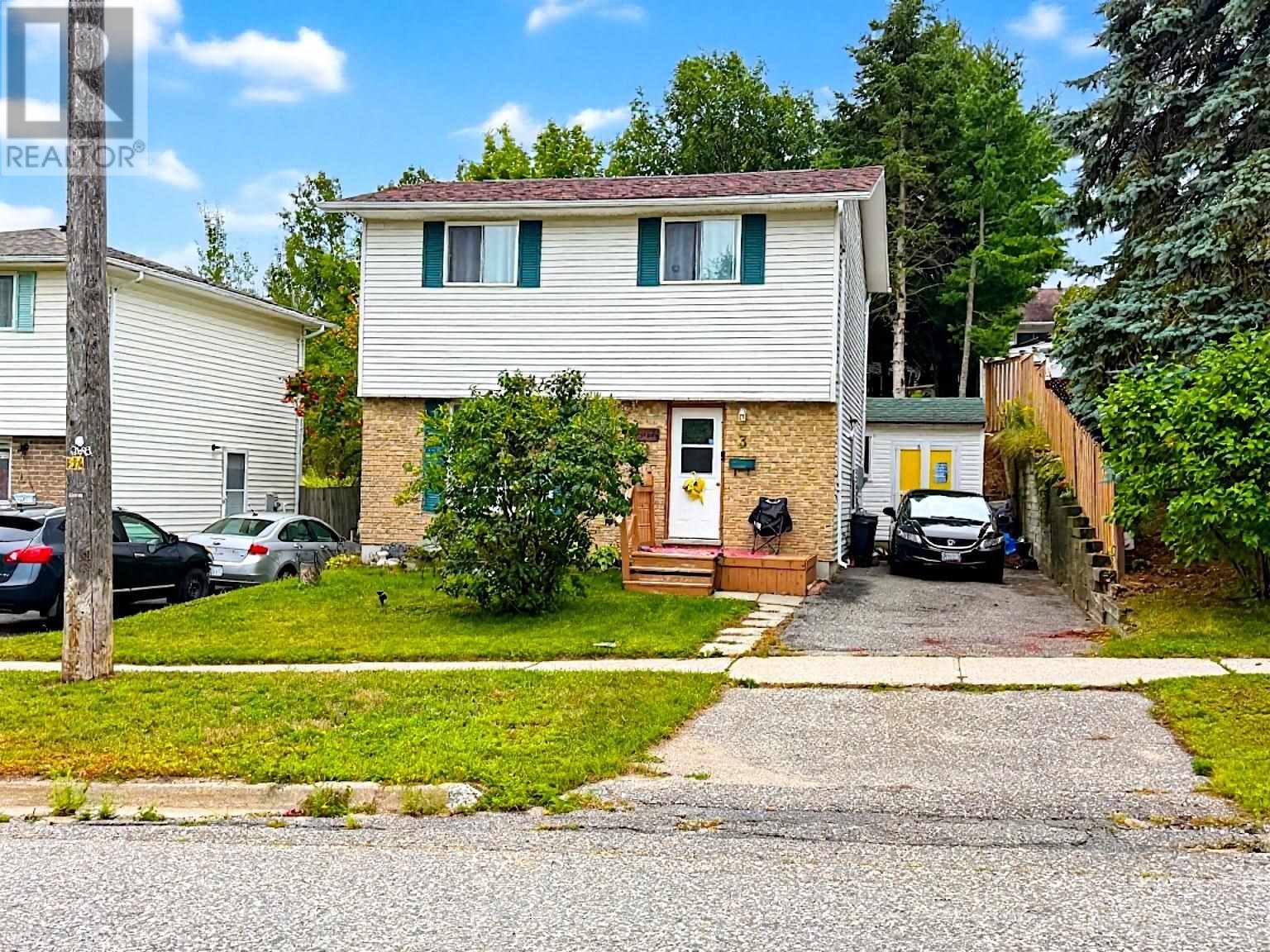 3 Stewart CRES - 26