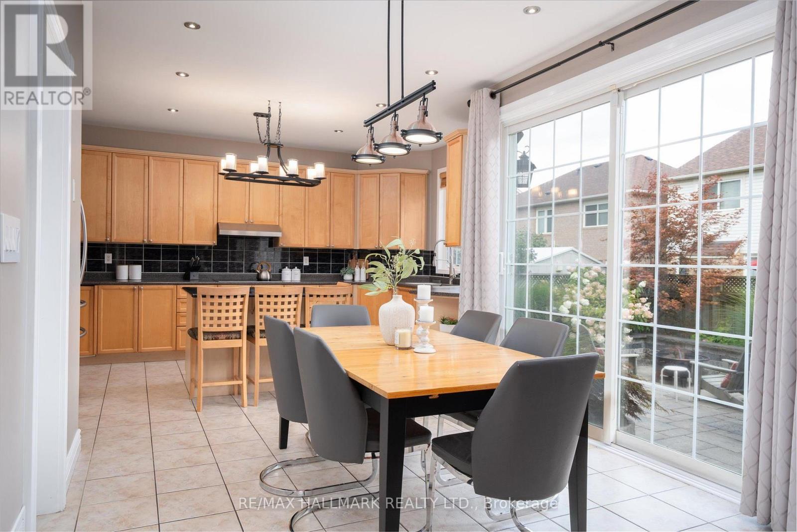32 REDCASTLE STREET - Image 18