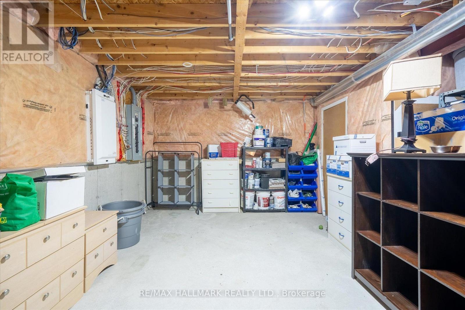 32 REDCASTLE STREET - Image 39