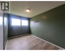 5107 Leader Street, Macklin, SK S0L2C0 Photo 12