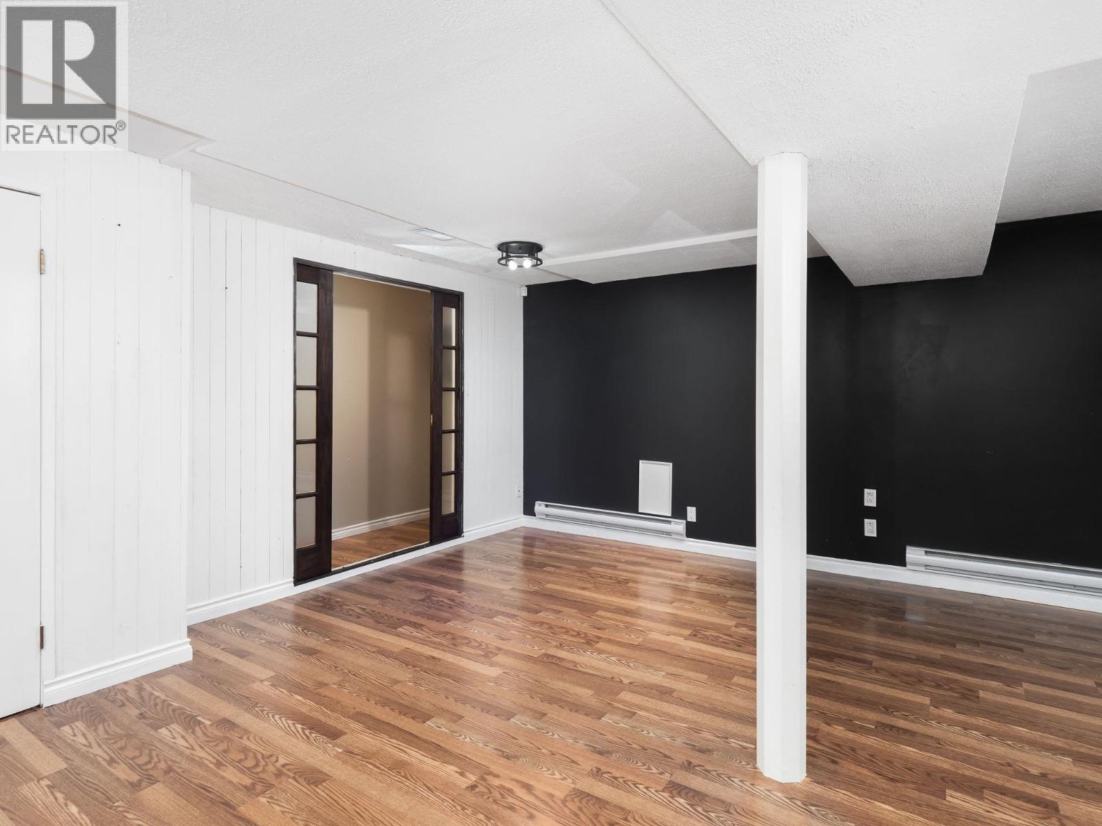 6901 FAIRMONT CRESCENT - 24