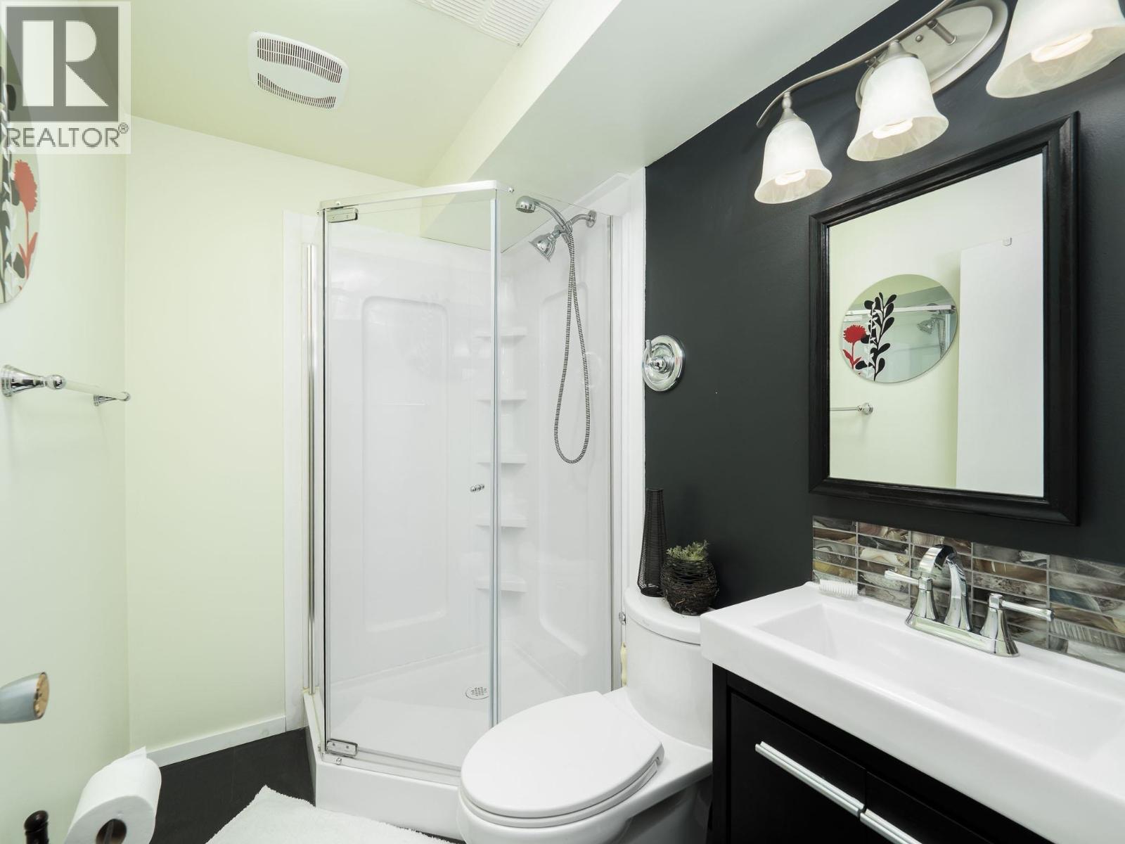 6901 FAIRMONT CRESCENT - 25