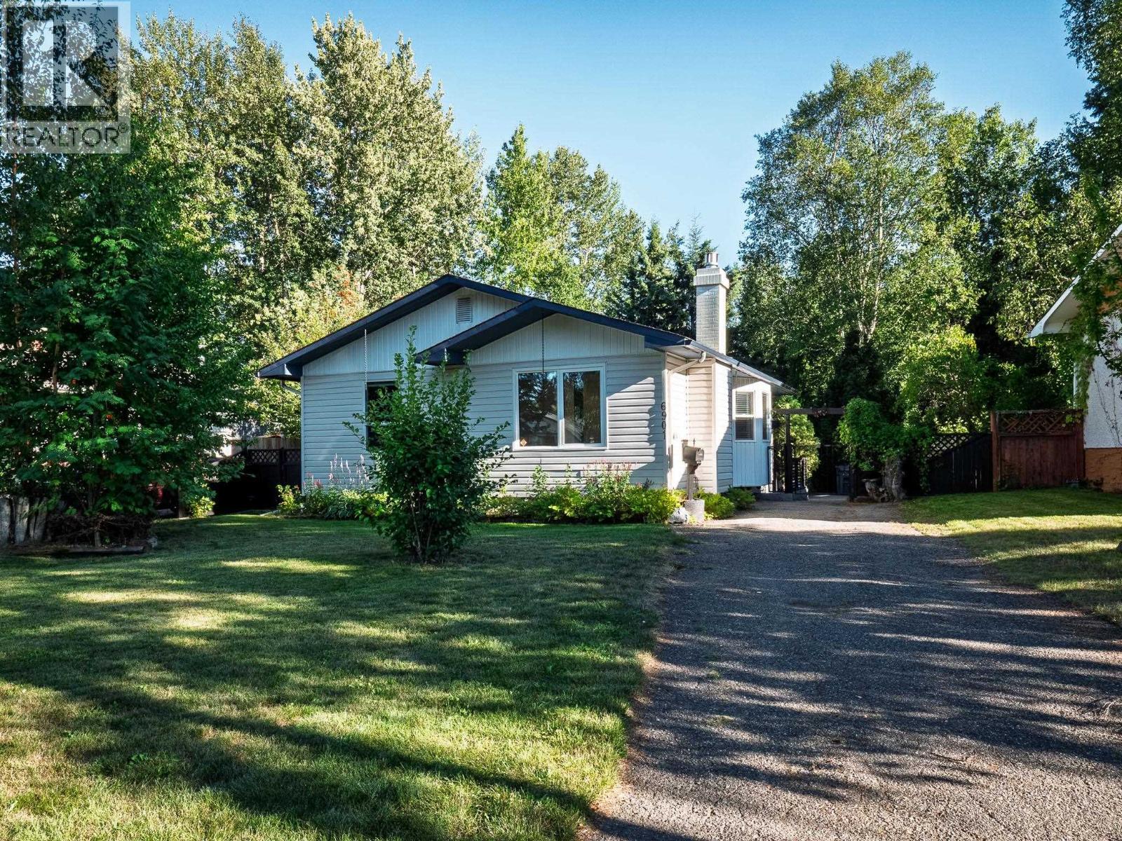 6901 FAIRMONT CRESCENT - 2