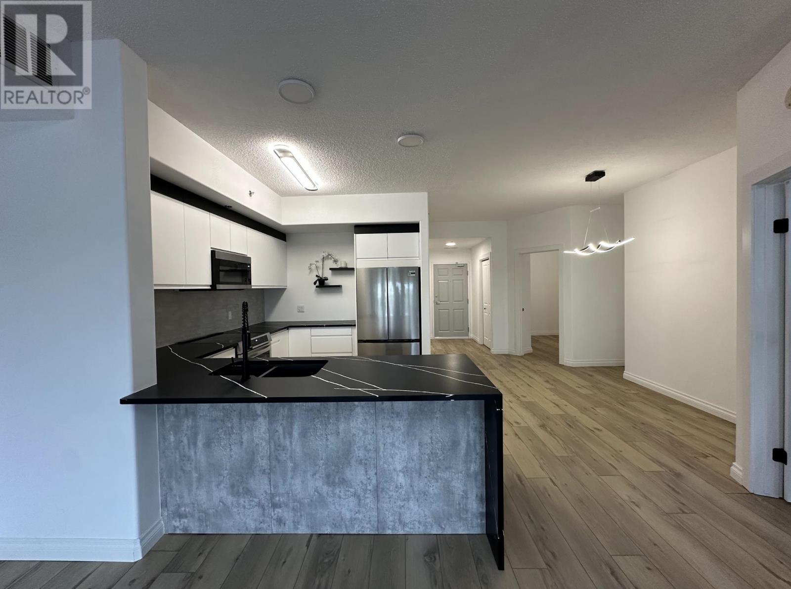 604 - 5 Bay Road - Image 10