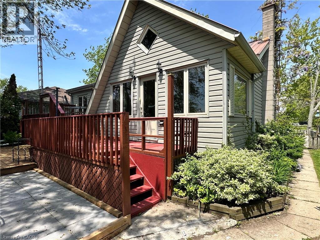 2592 LAKESHORE Road - Image 37