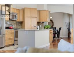 111 Invermere Close - photo 12