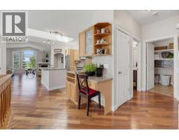 111 Invermere Close - photo 6