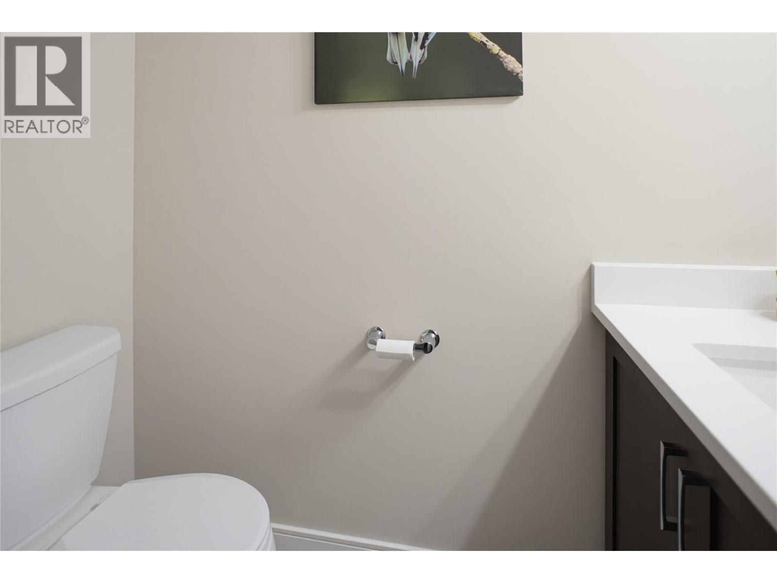 #205 568 LORNE Street - 12