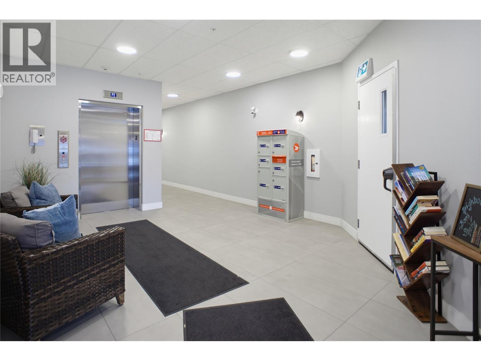 #205 568 LORNE Street - 22