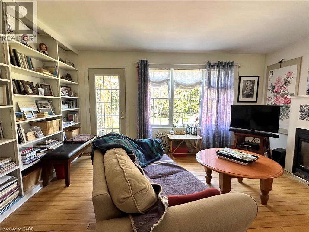 618 PINE Street - 18