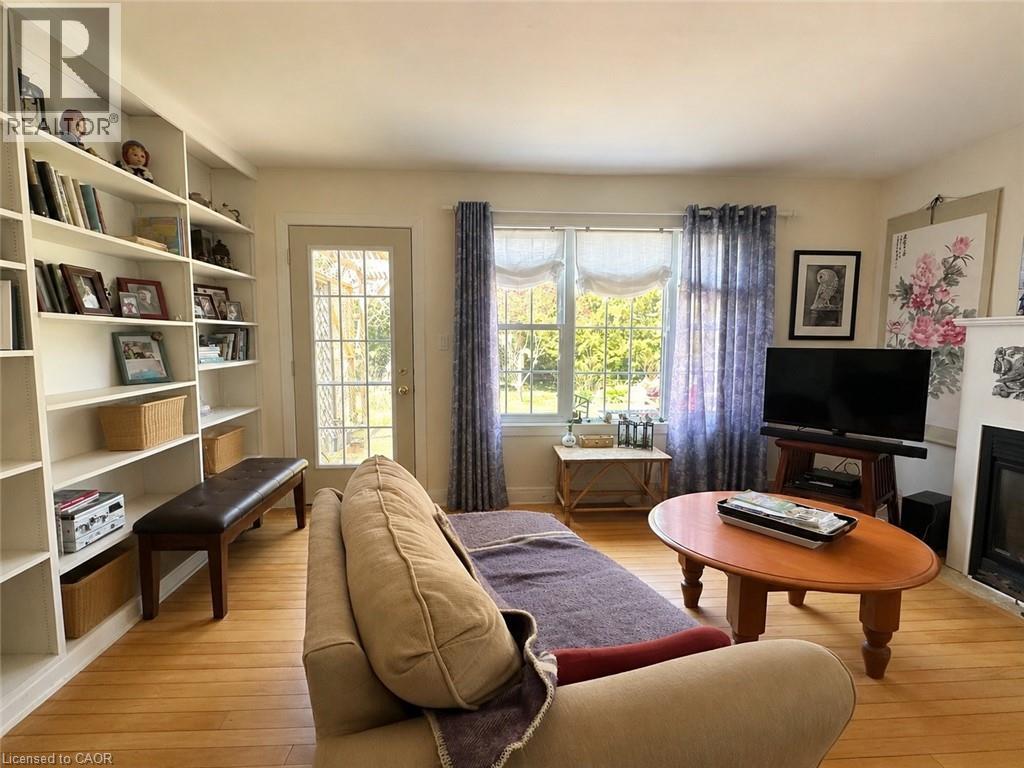 618 PINE Street - Image 17