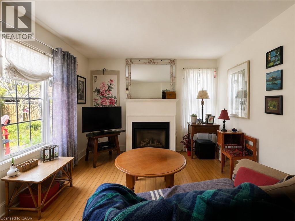 618 PINE Street - 19
