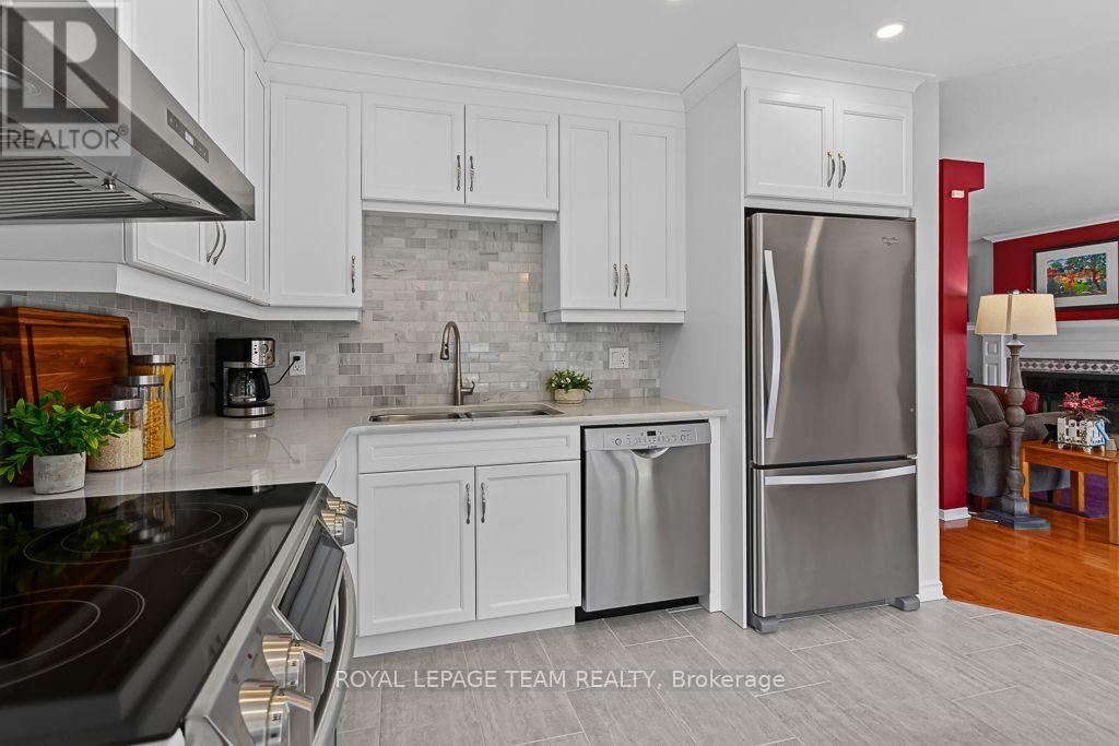 2756 MASSICOTTE LANE - Image 10