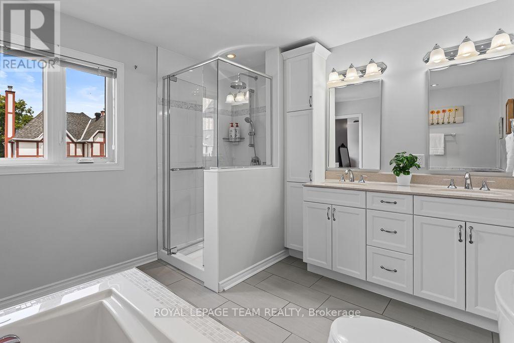 2756 MASSICOTTE LANE - Image 17