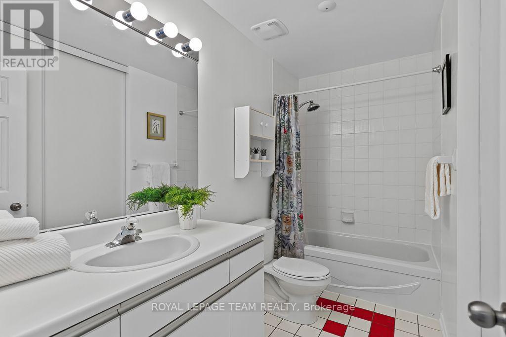 2756 MASSICOTTE LANE - Image 20