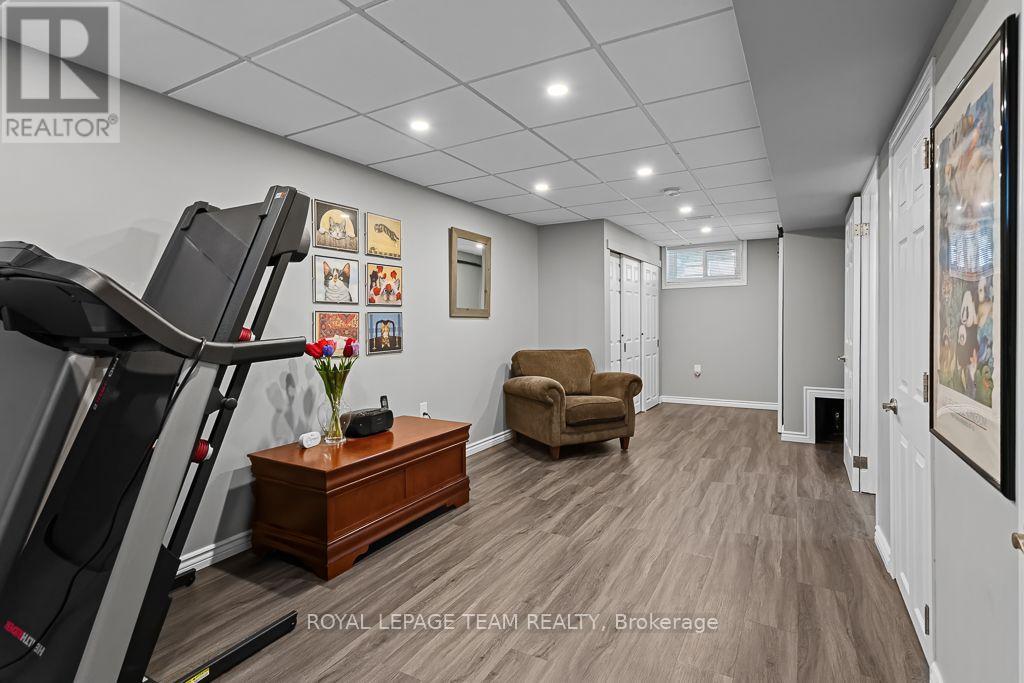2756 MASSICOTTE LANE - Image 23