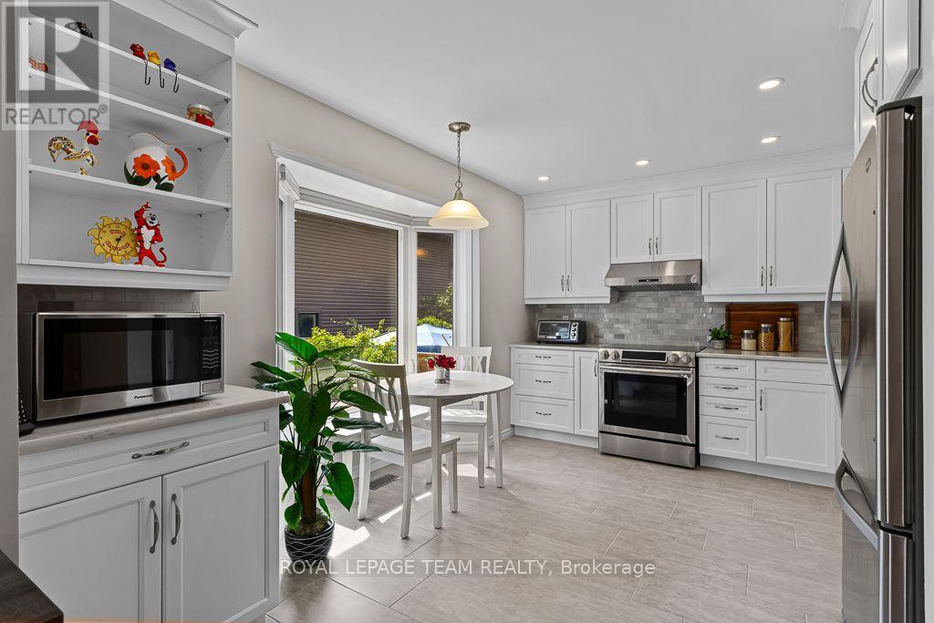 2756 MASSICOTTE LANE - Image 9