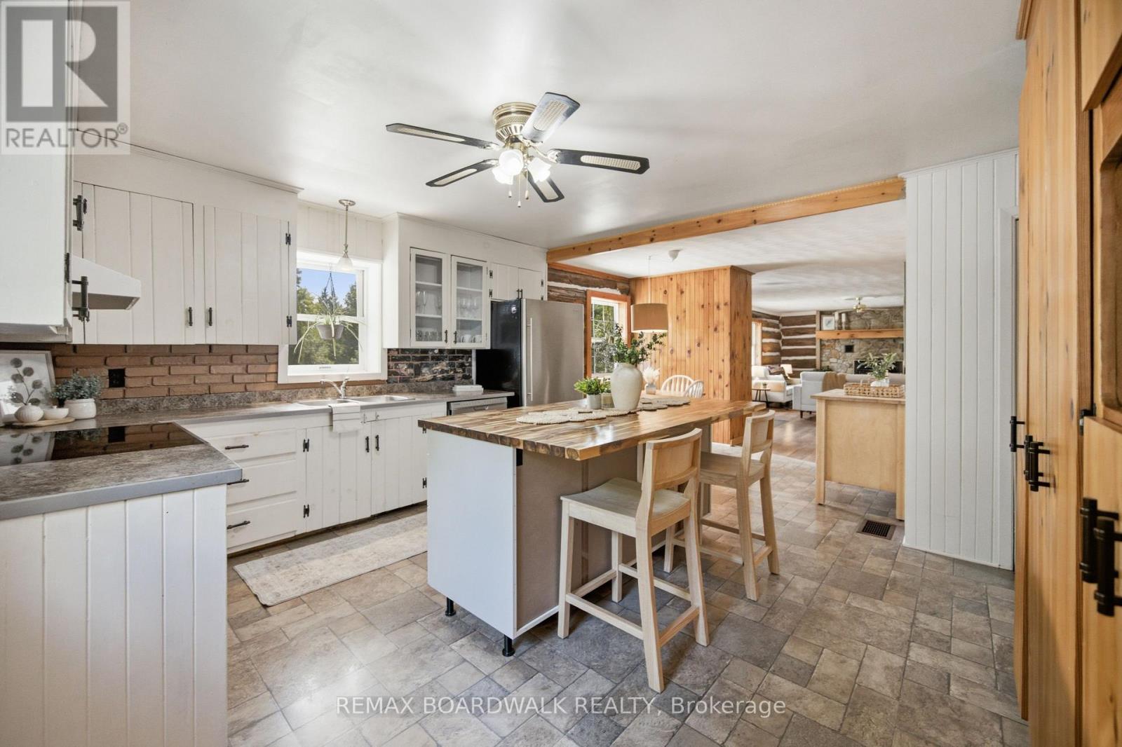 394 KENYON ROAD - 15