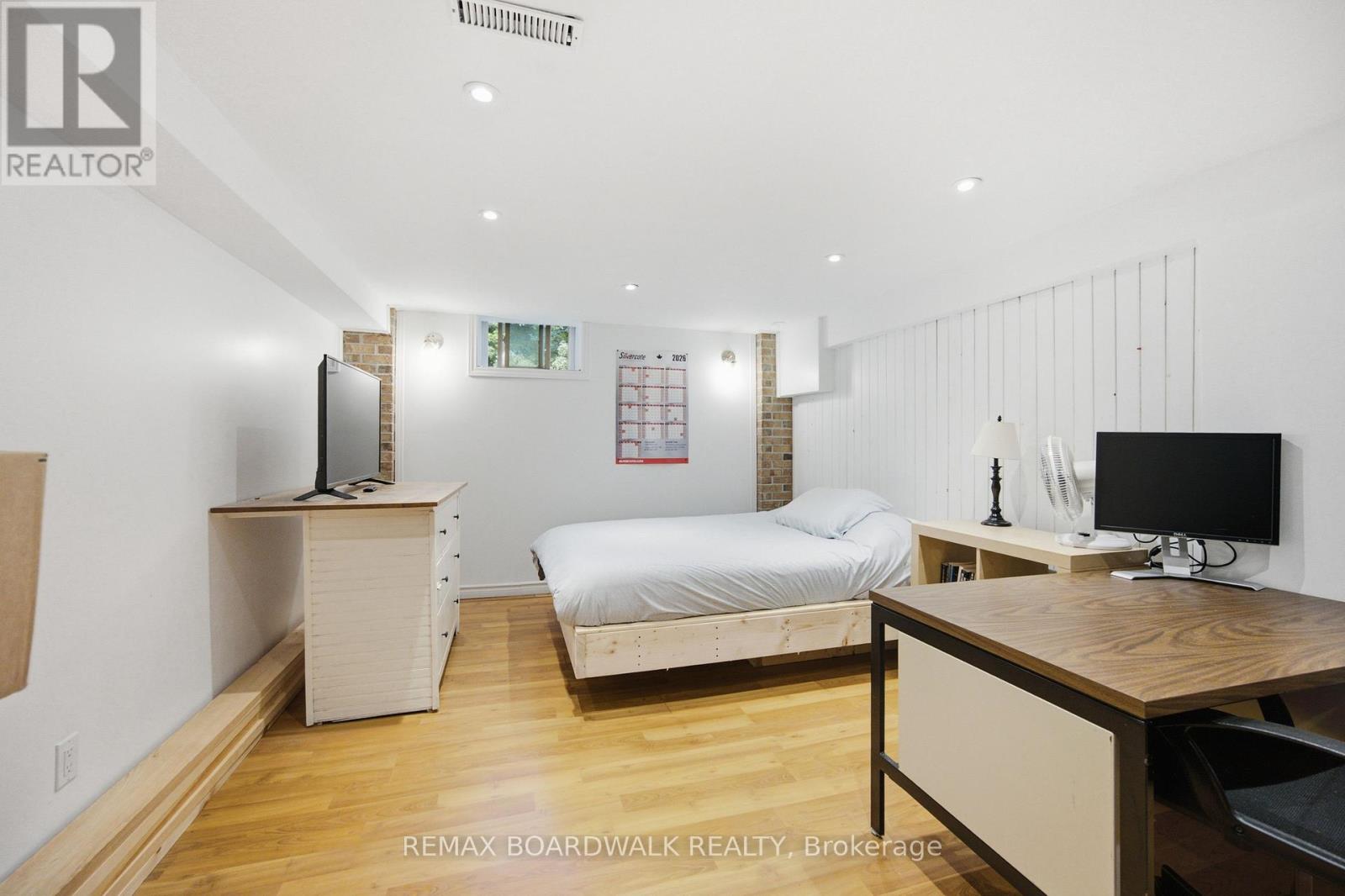 394 KENYON ROAD - Image 31
