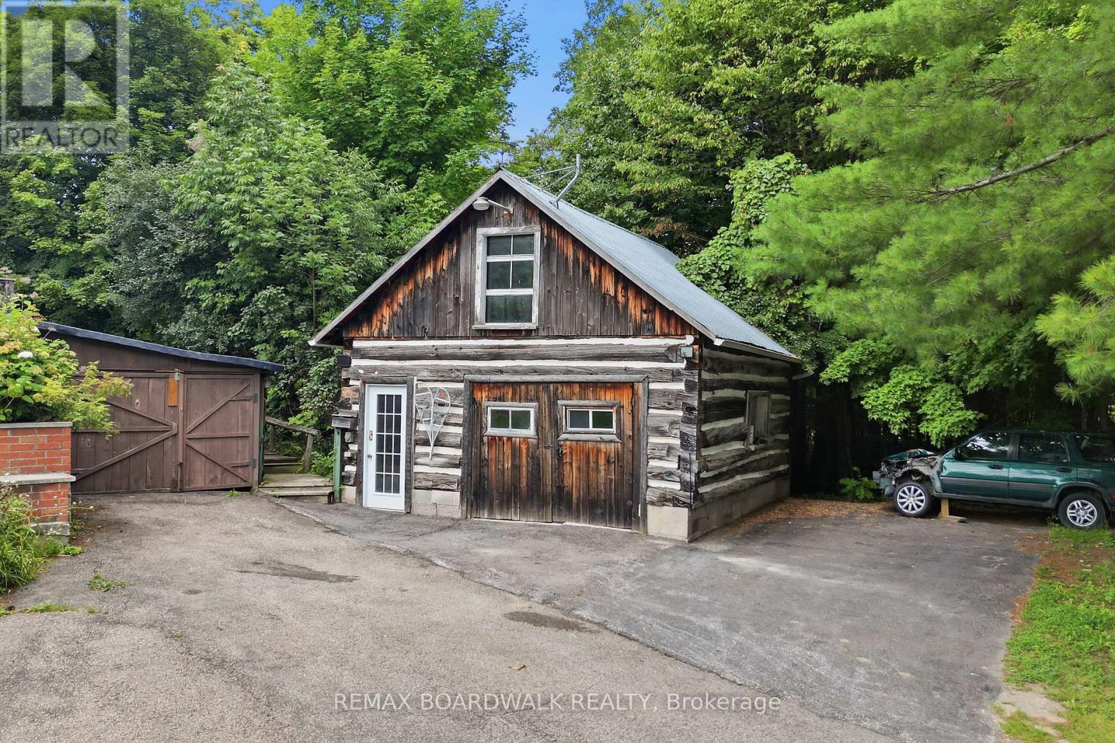 394 KENYON ROAD - Image 33