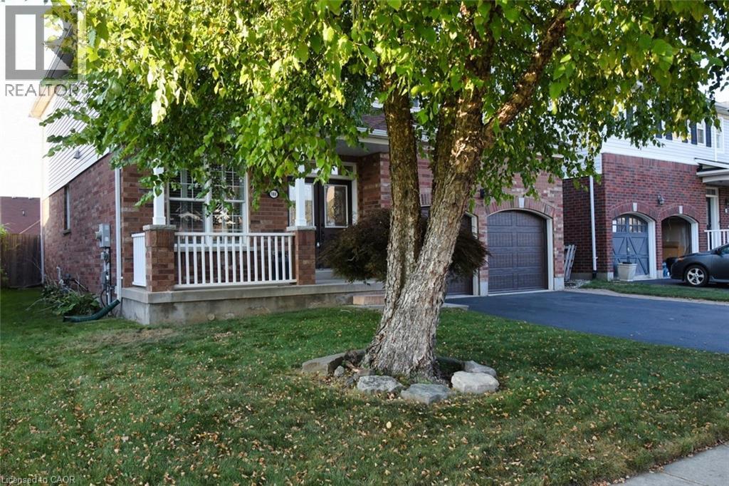 188 HUNTER Way - 3