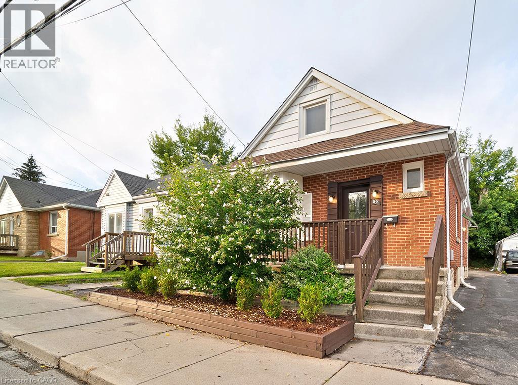 82 WHITNEY Avenue - Image 24