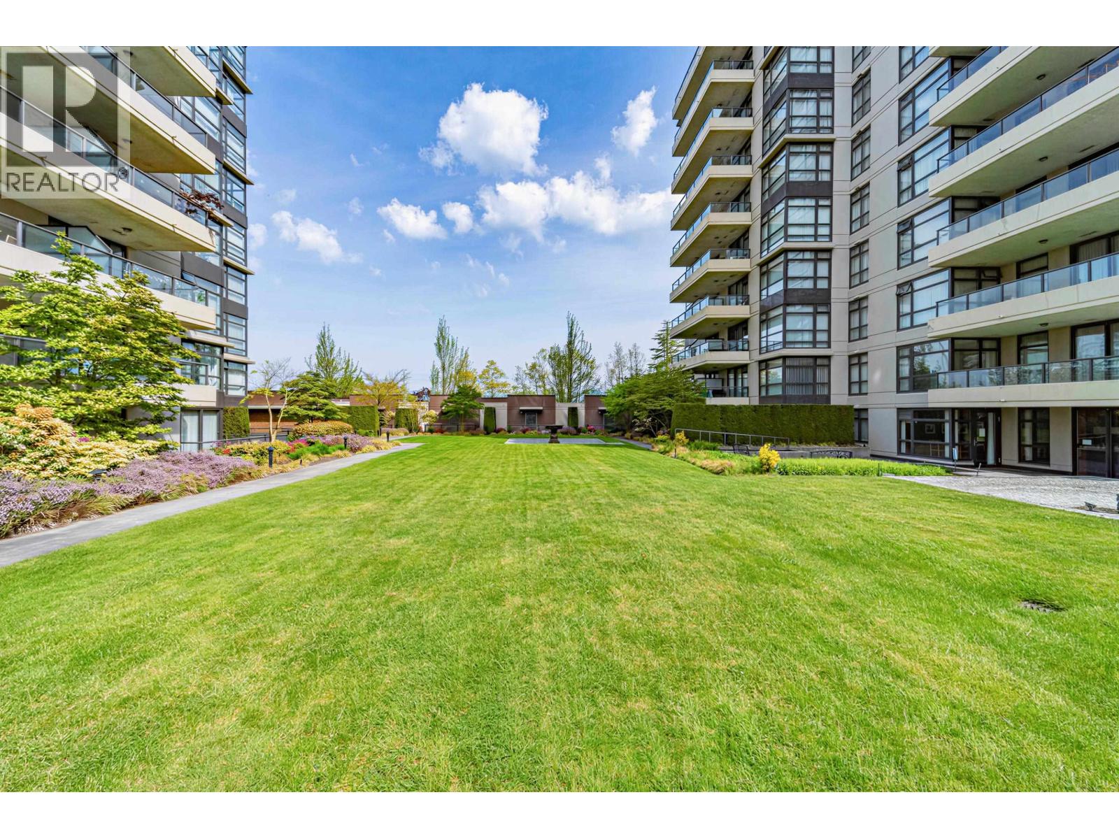 5 8160 LANSDOWNE ROAD, Richmond