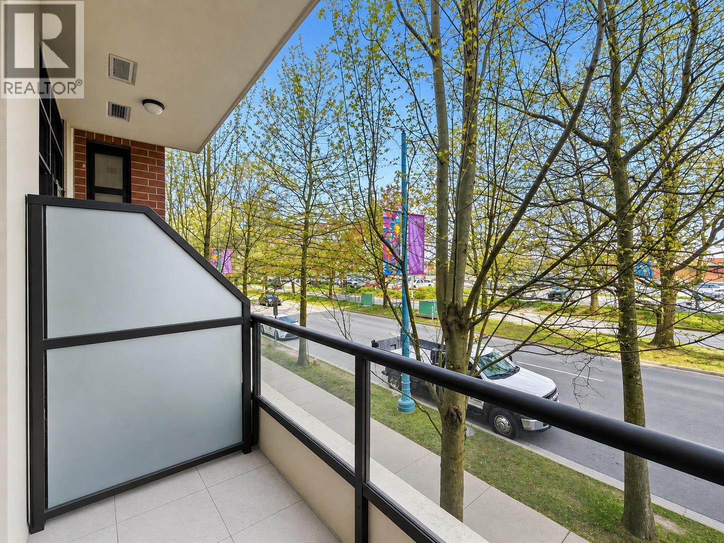 5 8160 LANSDOWNE ROAD, Richmond