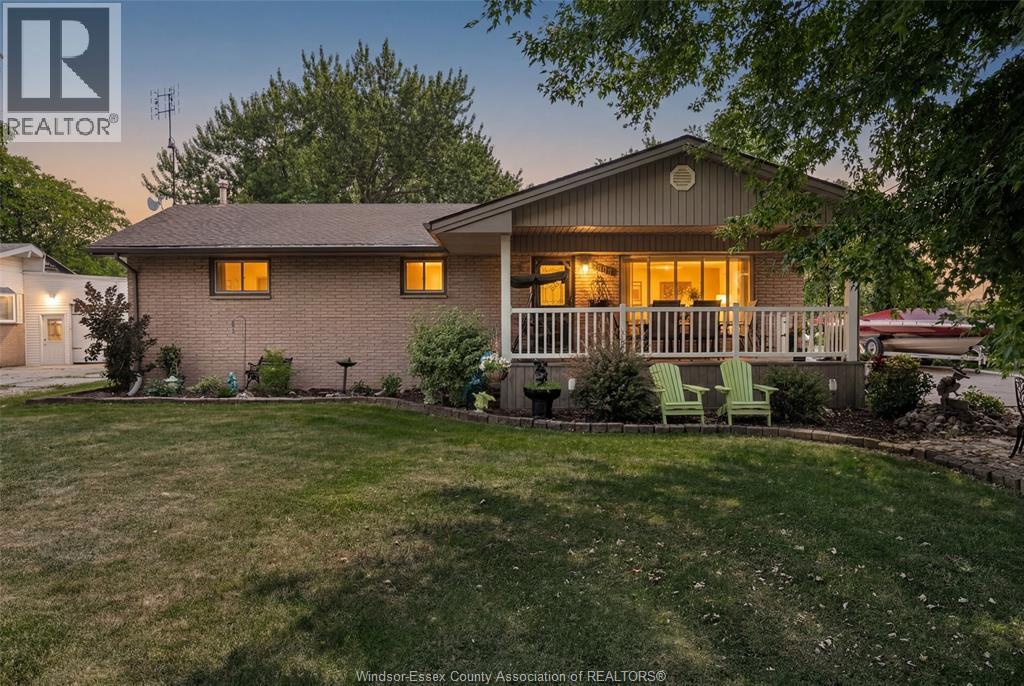 316 EAST RUSCOM RIVER ROAD - 1