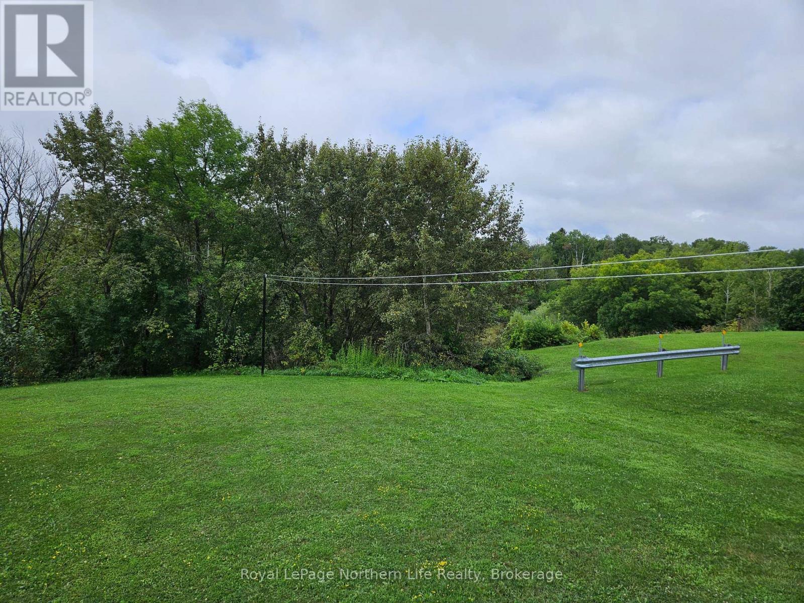 152 PINE STREET W - 10