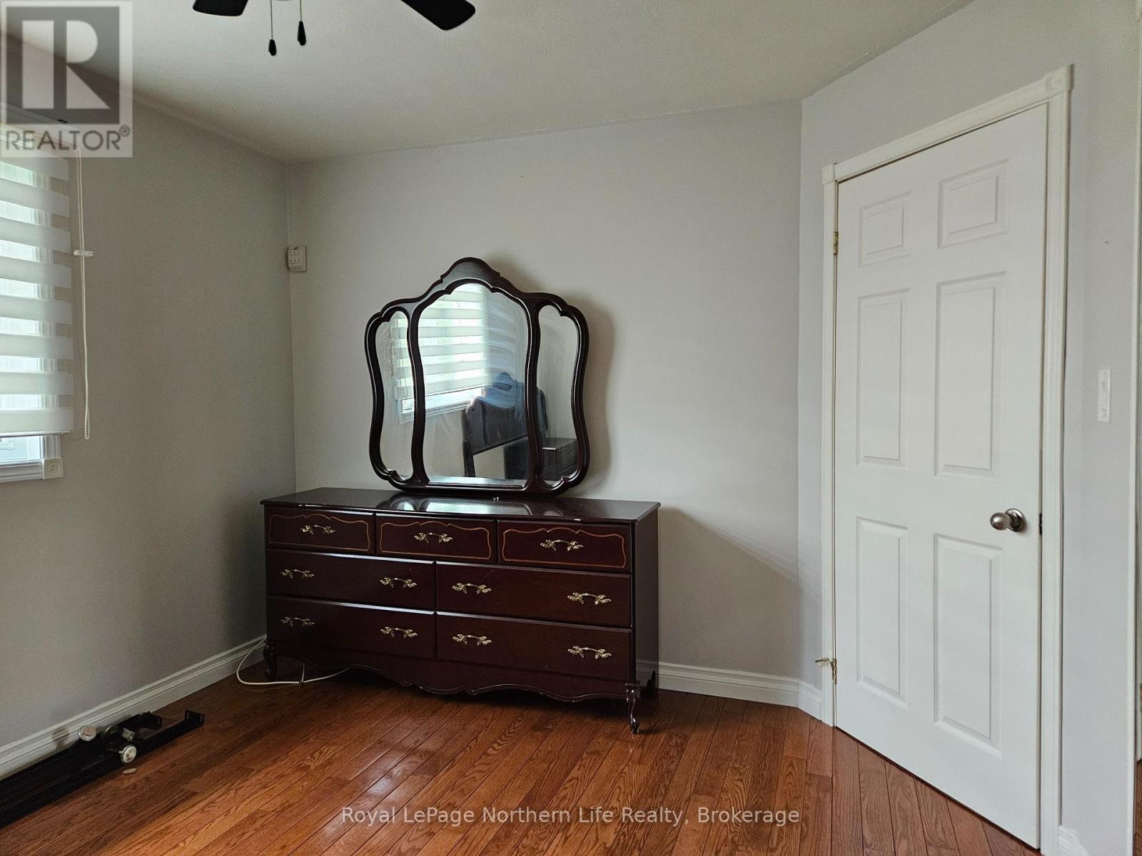 152 PINE STREET W - 17
