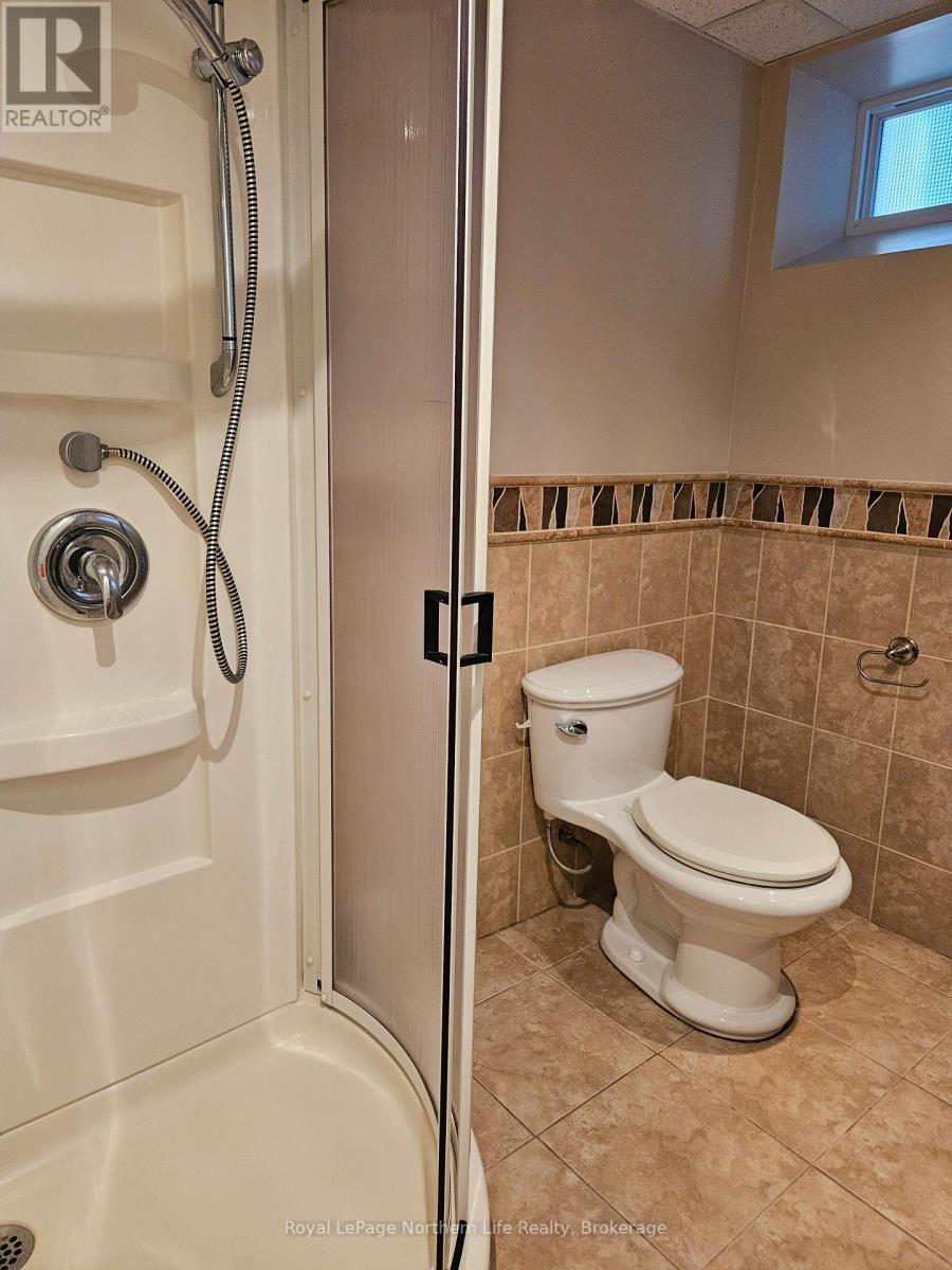 152 PINE STREET W - Image 31