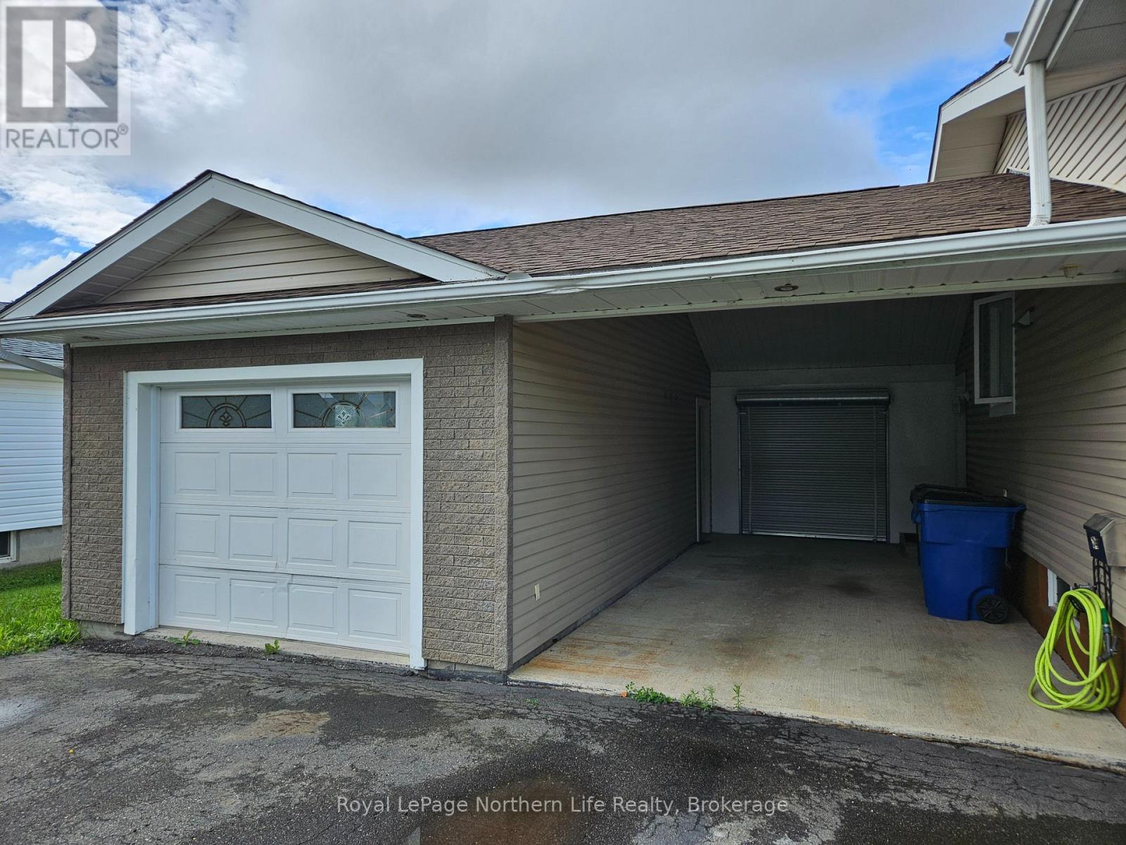 152 PINE STREET W - 4