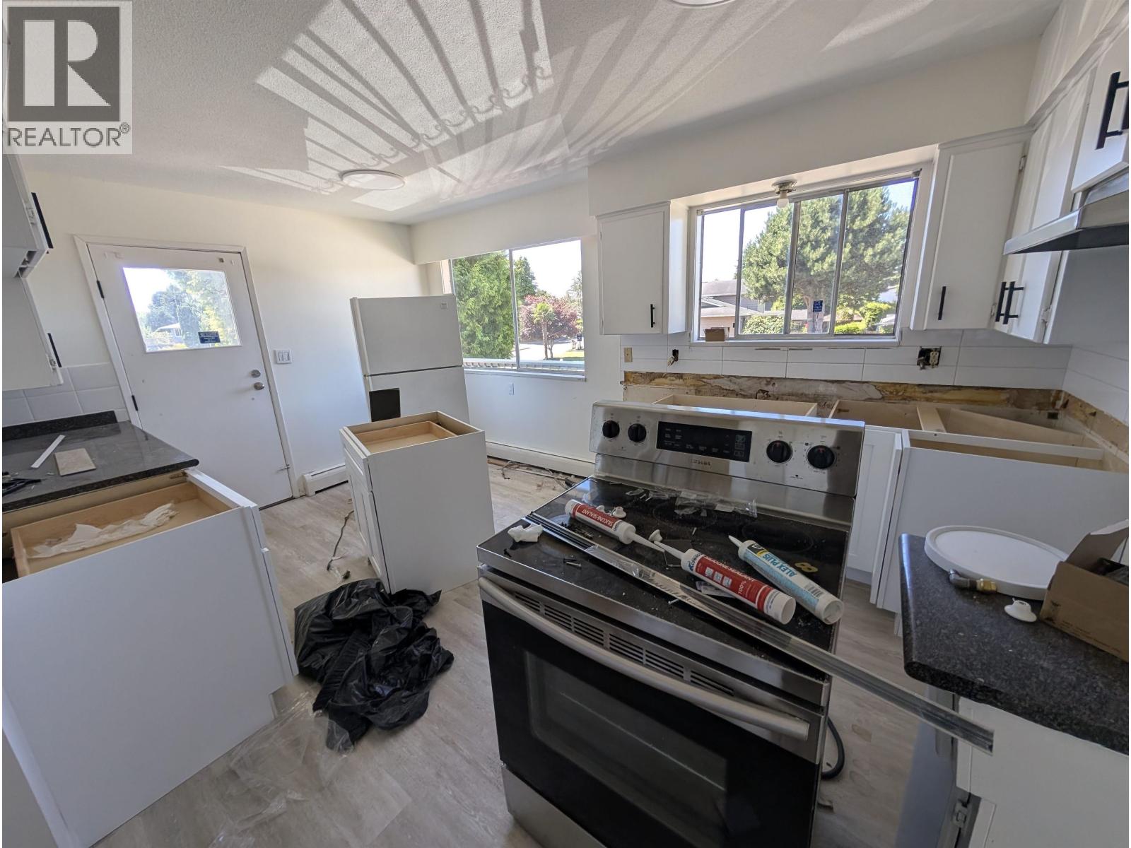 4BED SUITE 10XXX MILFORD ROAD, Richmond