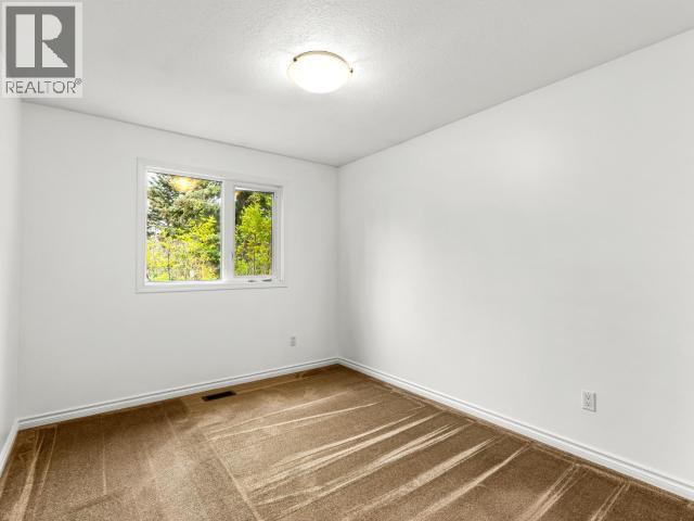 64 TAMARACK DRIVE - 9