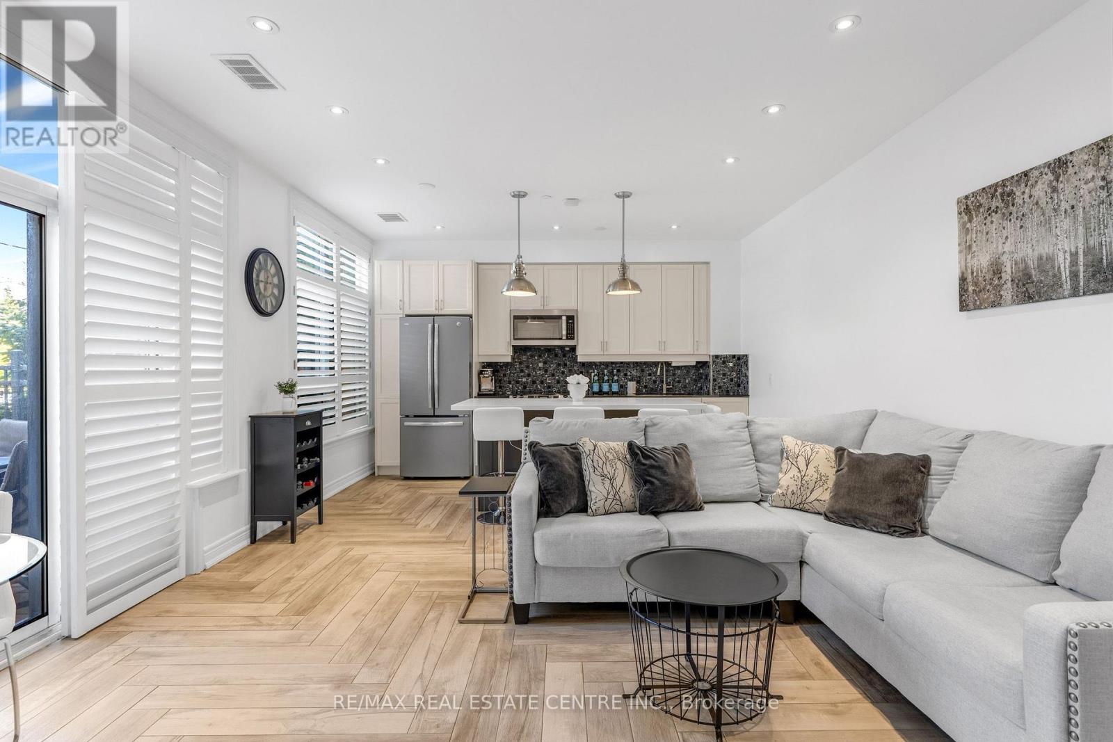 #113 701 SHEPPARD AVENUE W - Image 6