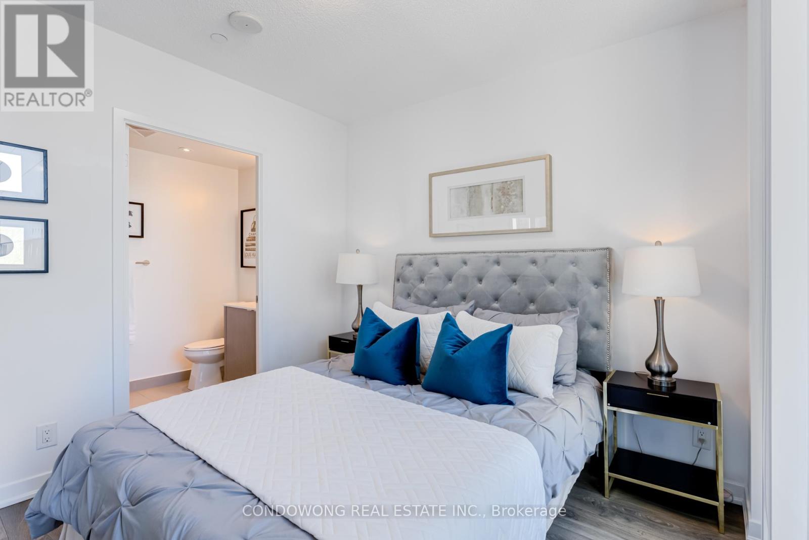 #1702 100 HARBOUR STREET - 11