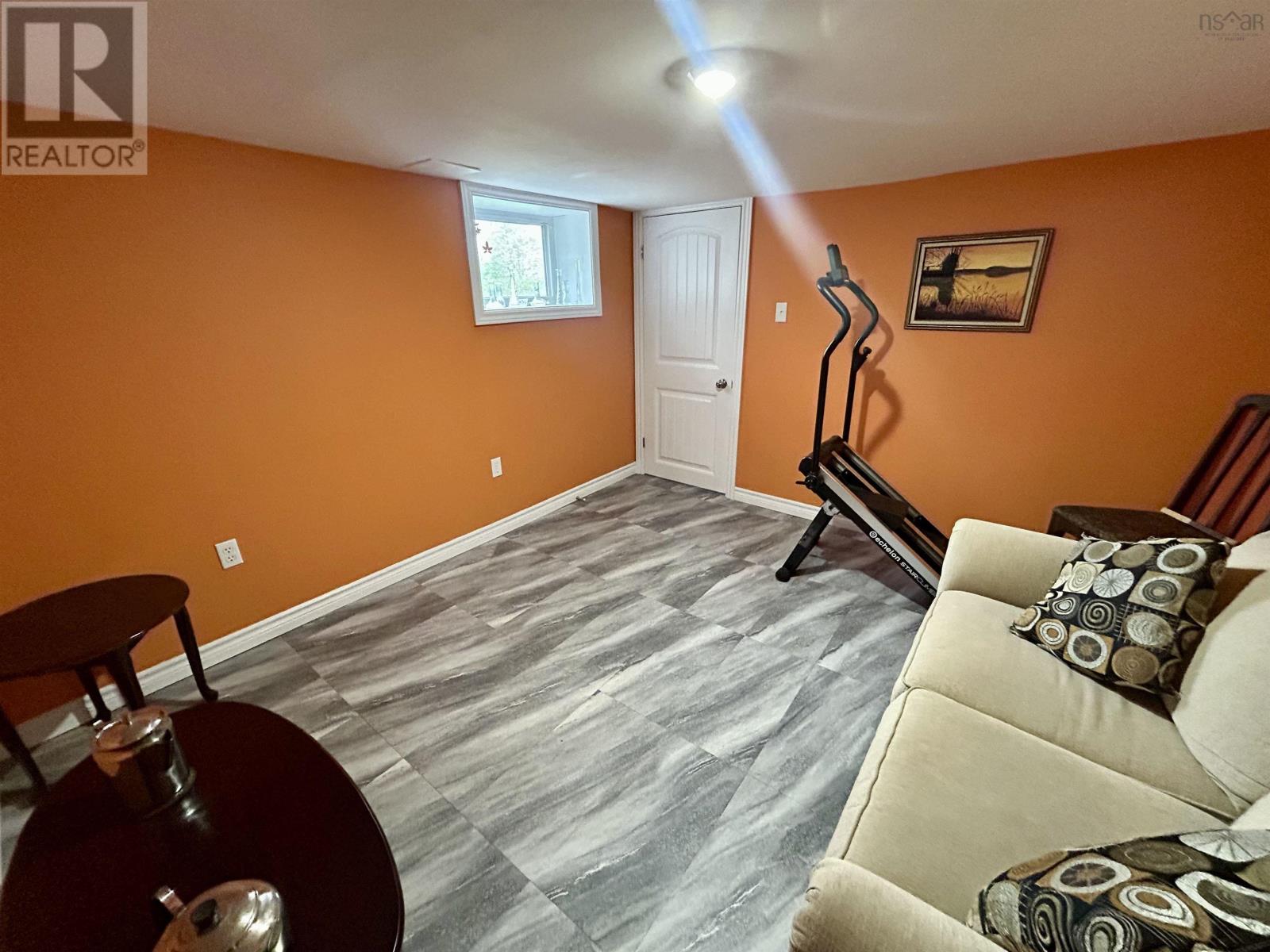 198 Main Street - 48