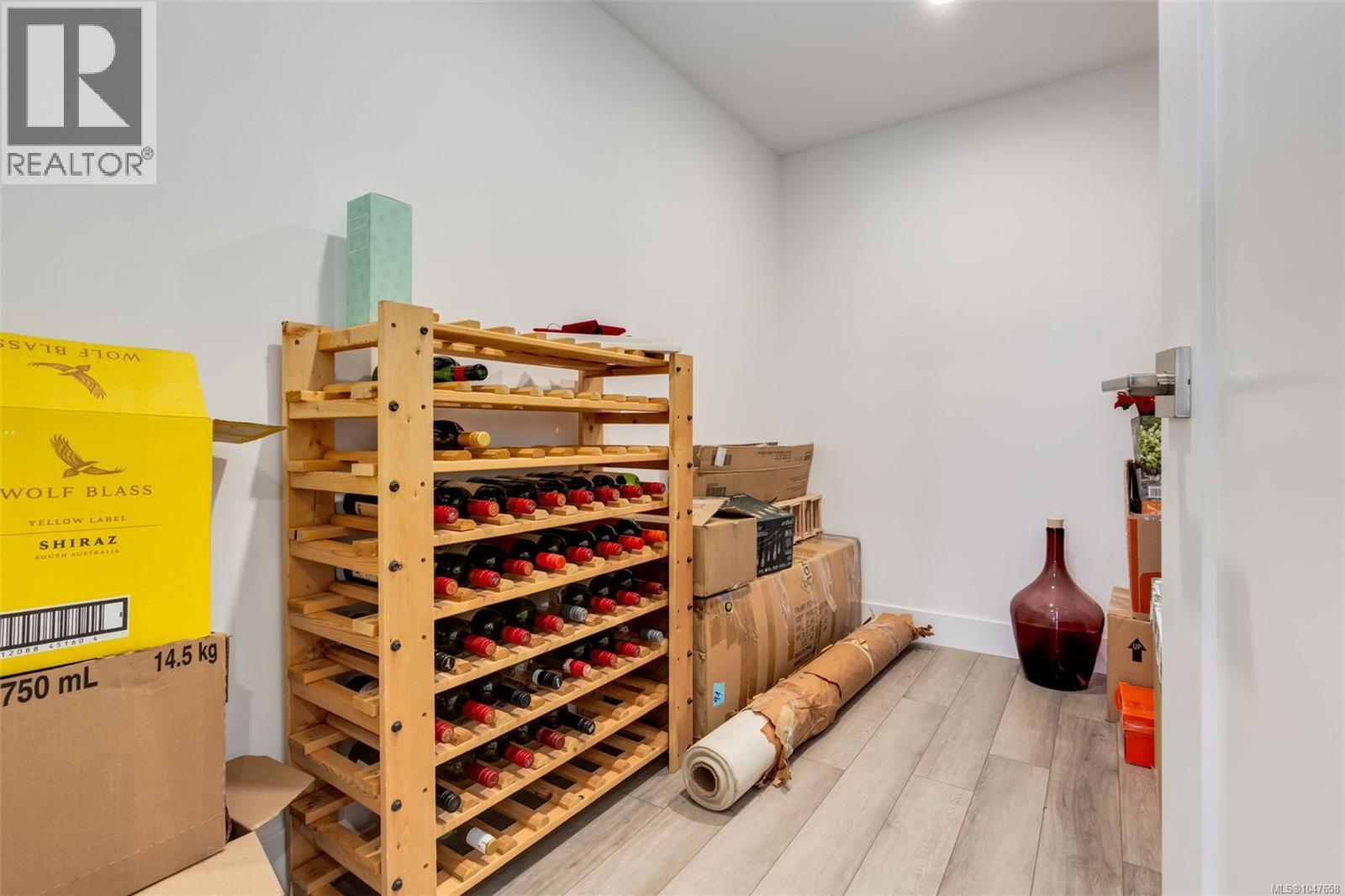 10333 Chemainus Rd, Saltair