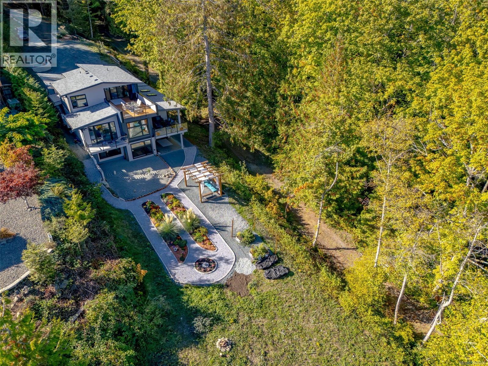 10333 Chemainus Rd, Saltair