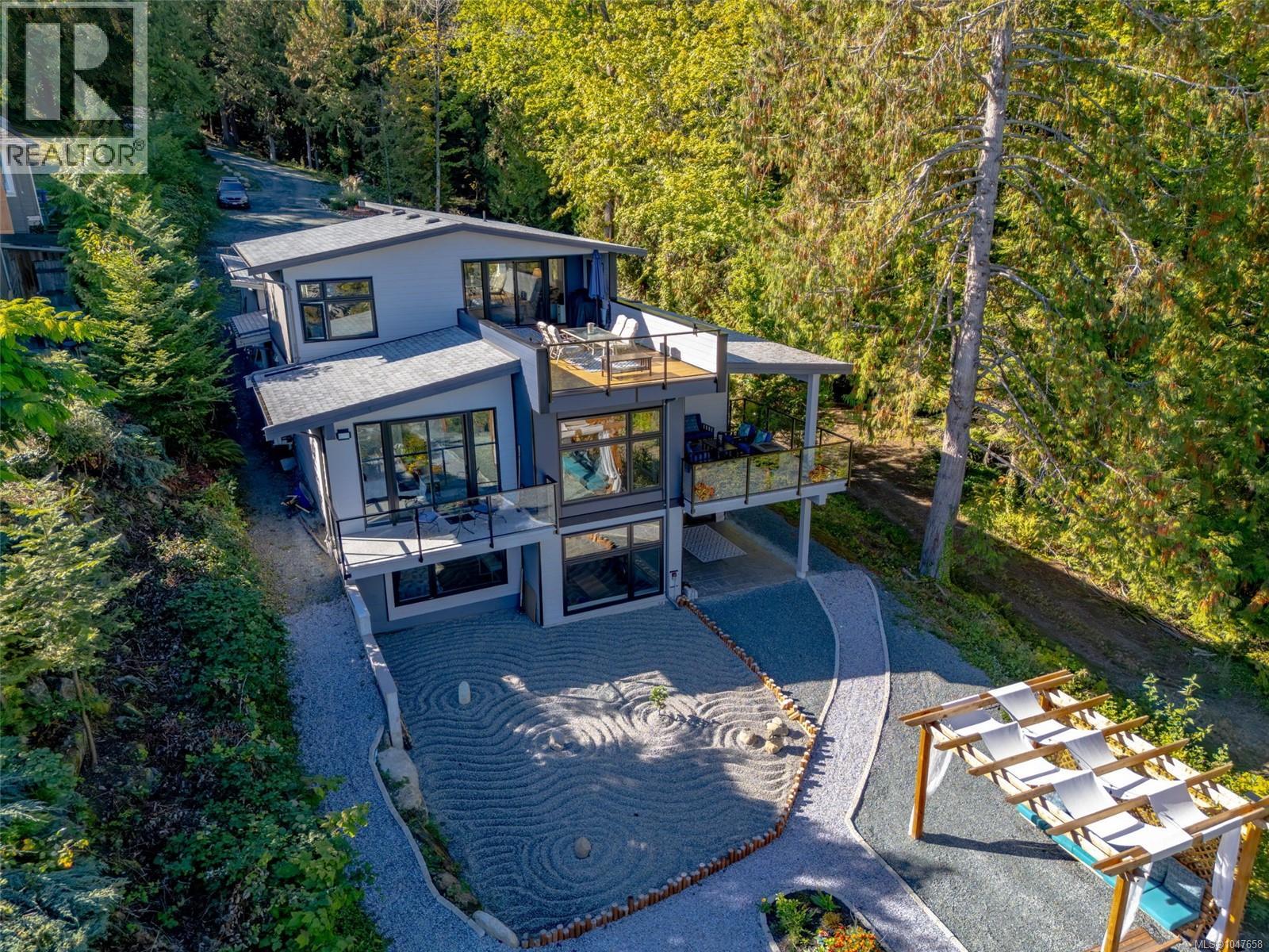 10333 Chemainus Rd, Saltair