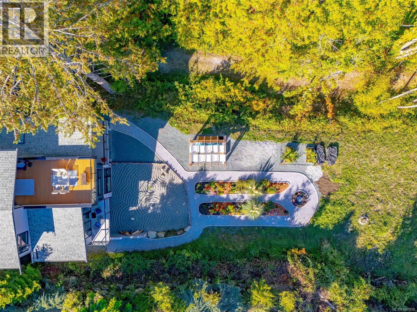 10333 Chemainus Rd - 85