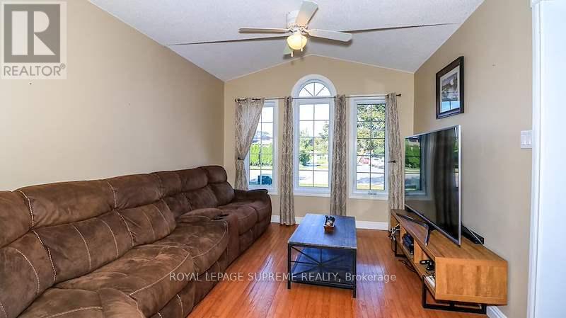 2169 JANS BOULEVARD - 10