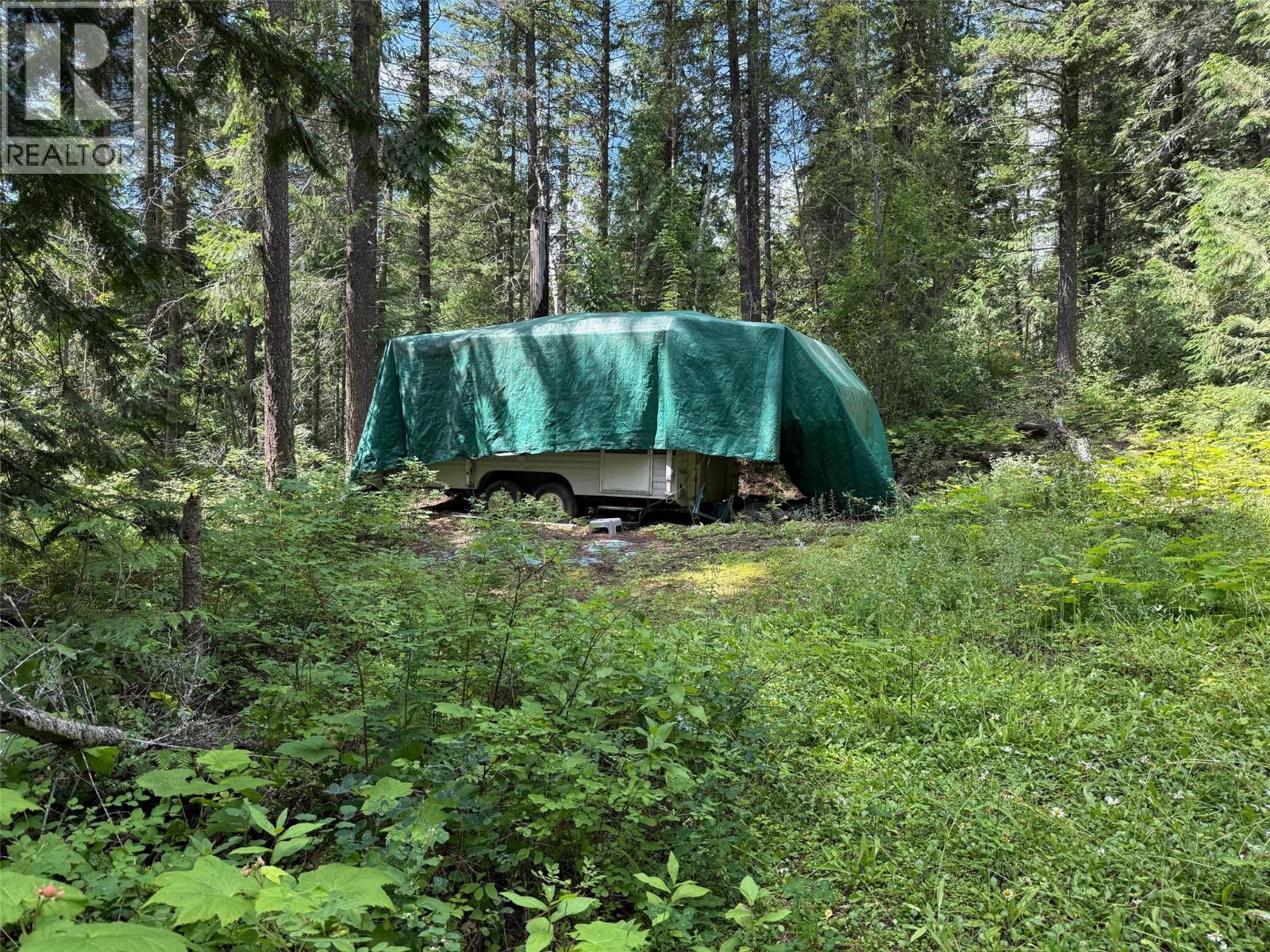 4069 East Barriere Lake Road, Barriere
