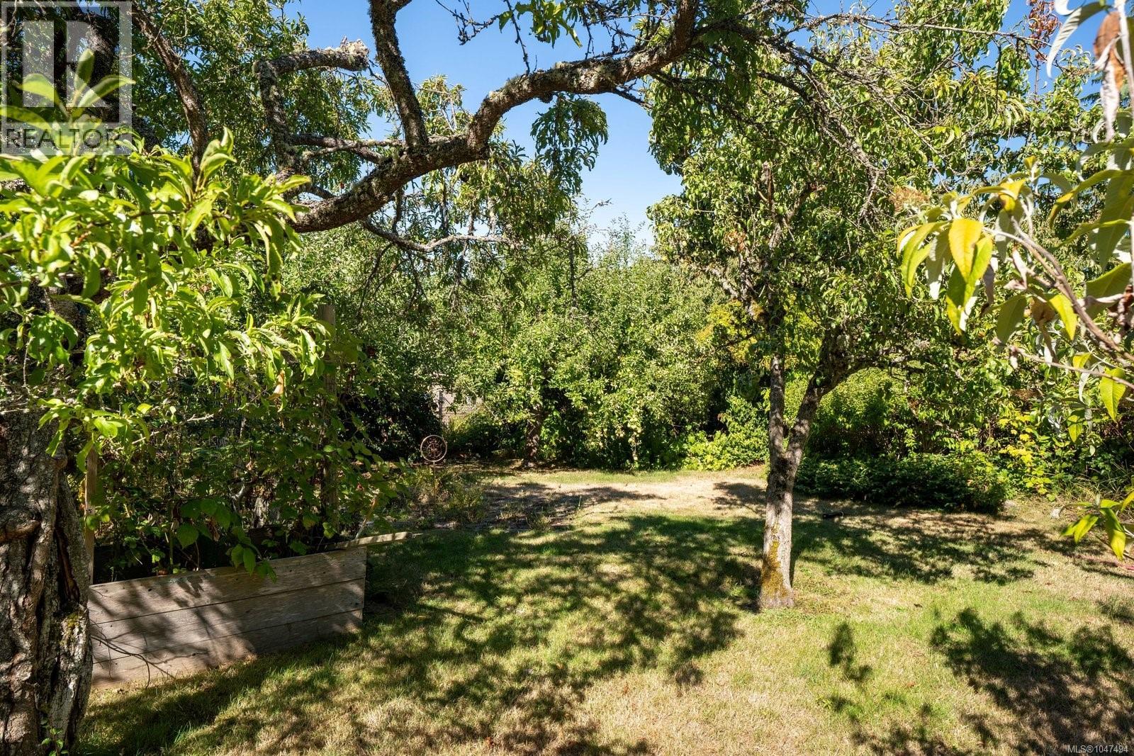 6224 Robin Way, Central Saanich