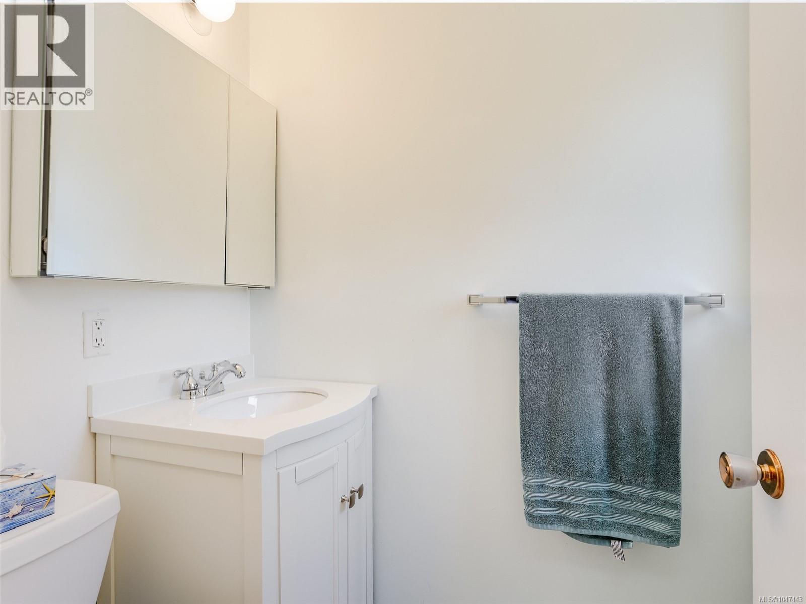 104 Leila Pl, Colwood