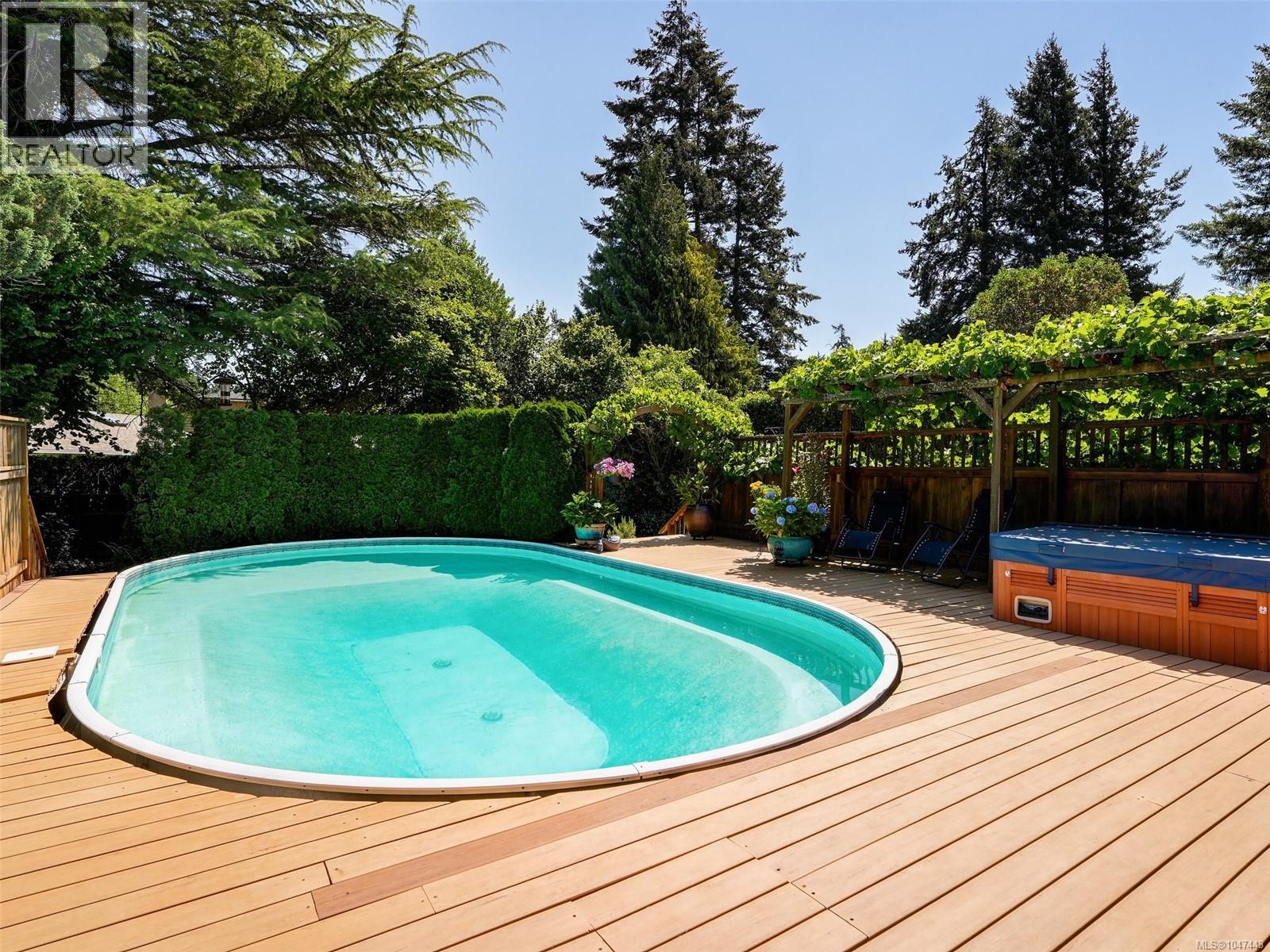 104 Leila Pl, Colwood